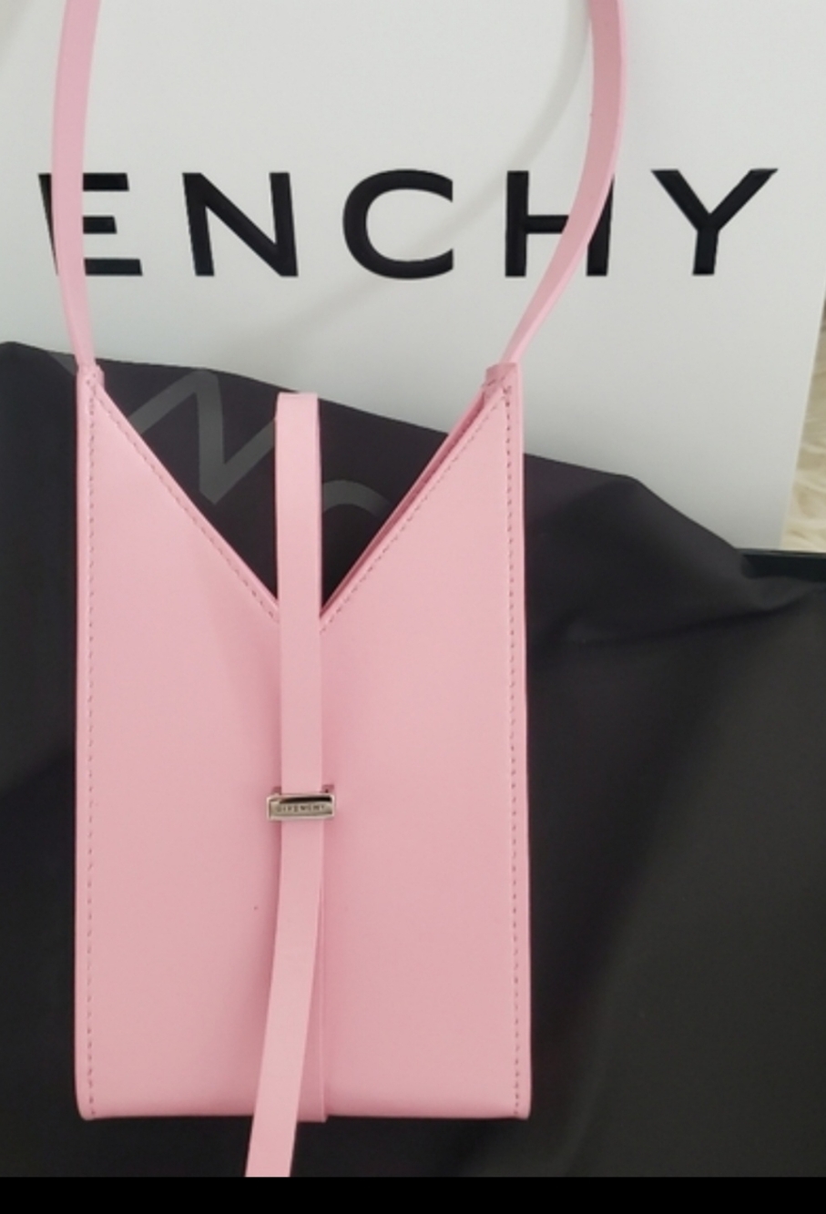 GIVENCHY PHONE carry purse.